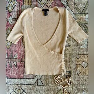 Forever 21 Size Small Crop Top with cinch side